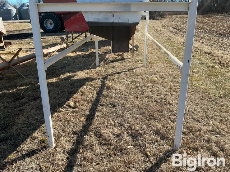 seed-hopper-image-13