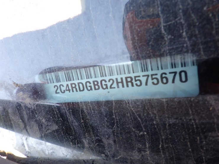 2017-dodge-grand-caravan-image-15