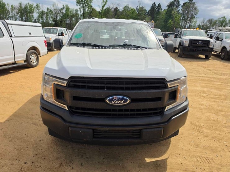 2019-ford-f150-xl-image-5