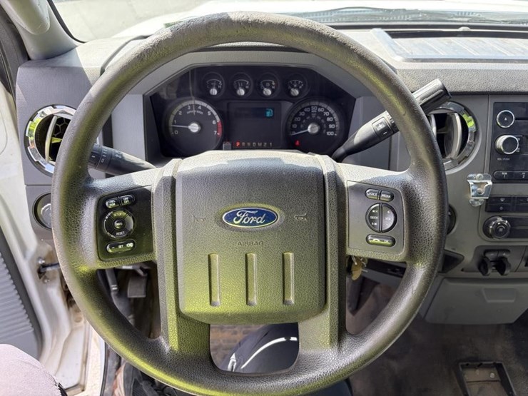 2011-ford-f250-xlt-image-14