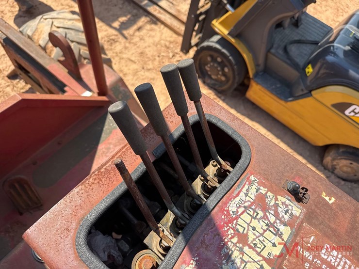 chrisman-mfg-rt5500-truck-mount-forklift-image-17