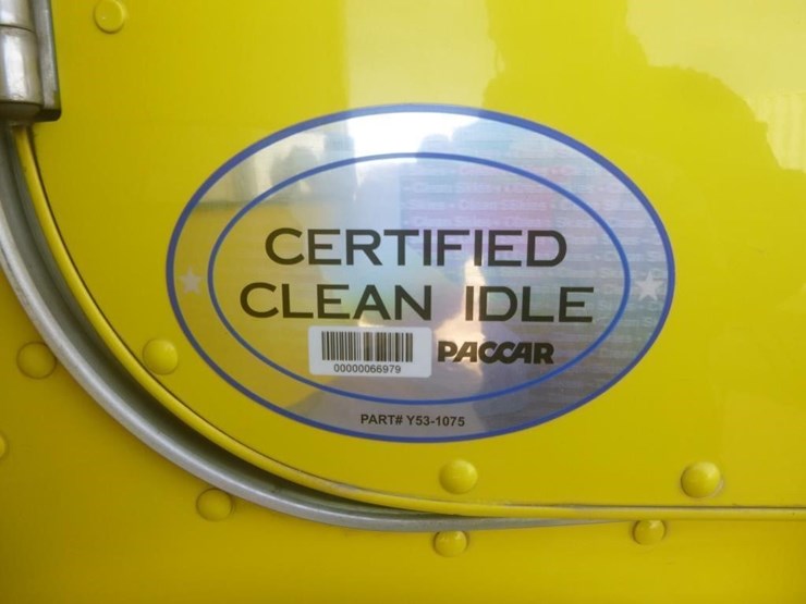 2014-peterbilt-388-image-30