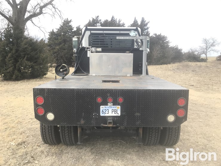 2010-peterbilt-337-image-6