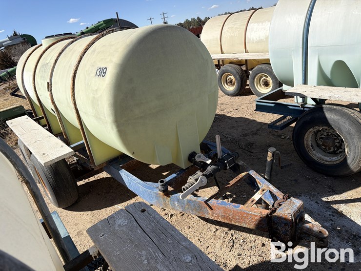 1050-gallon-t/a-nurse-tank-trailer-image-2