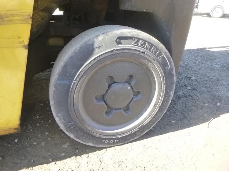 yale-glc50-forklift-image-26