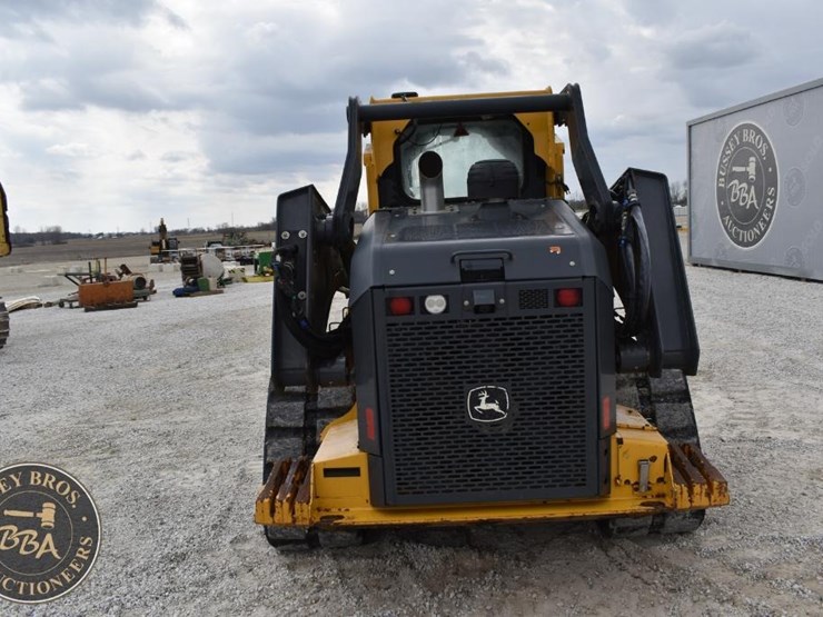 2023-deere-333g-image-6