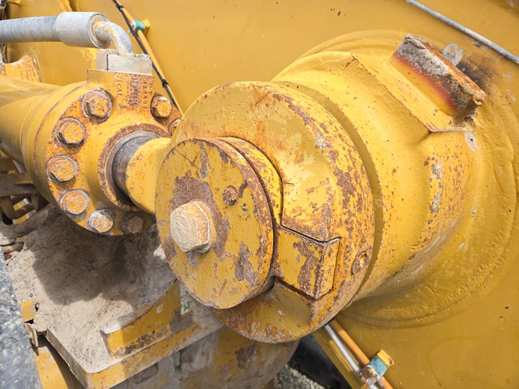 2001-caterpillar-988g-image-26