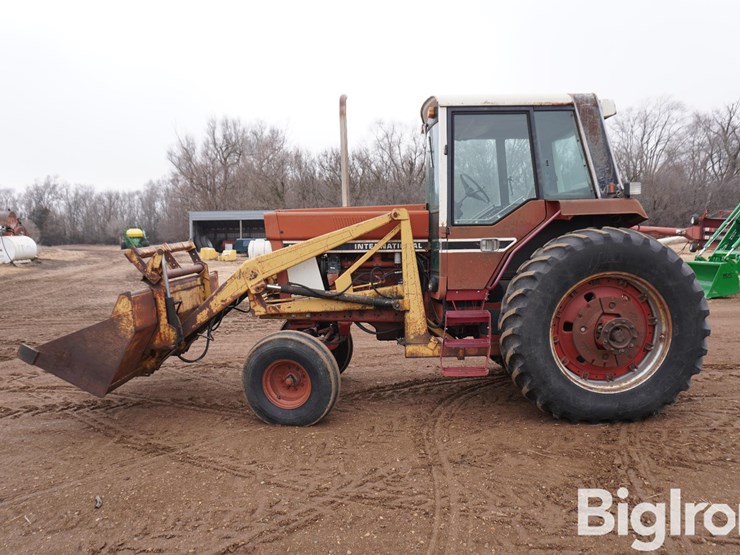 1976-international-1086-image-8