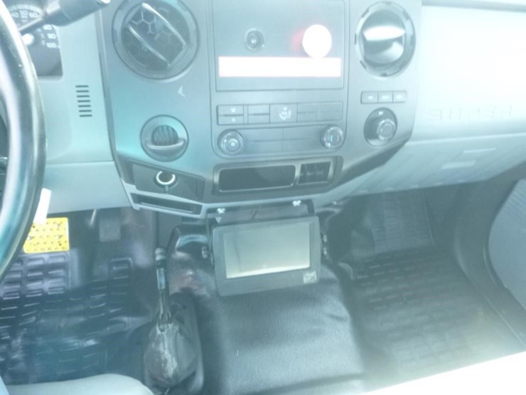 2012-ford-f650-image-12