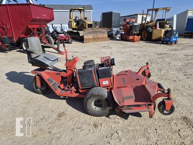 simplicity-tw20-3-wheeled-zero-turn-mower-9678-image-4
