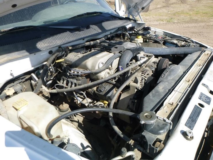 1999-dodge-ram-3500-image-25