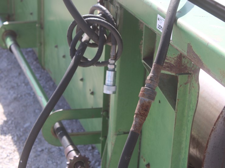 john-deere-224-image-8