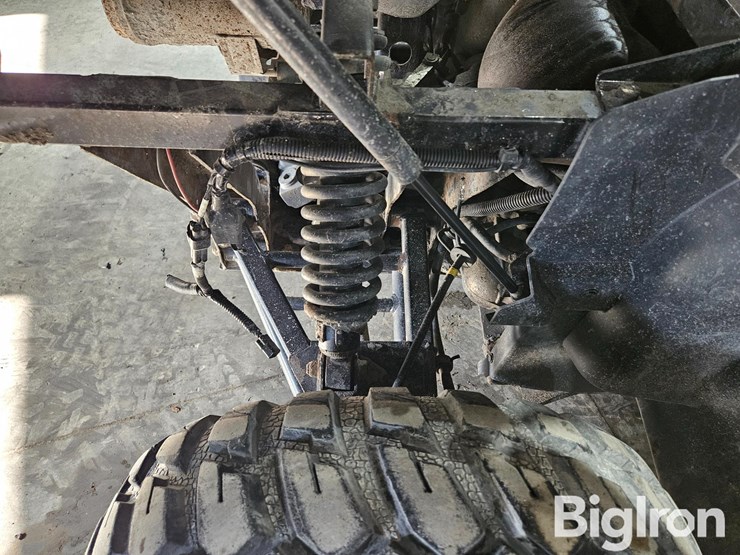 2022-massey-ferguson-730-image-16