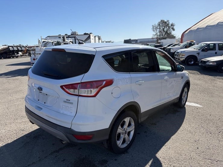 2014-ford-escape-image-3