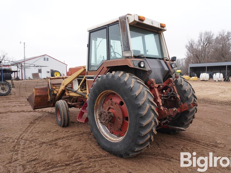 1976-international-1086-image-7