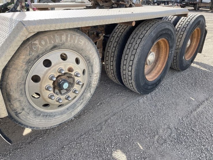 2007-kenworth-t800b-image-10