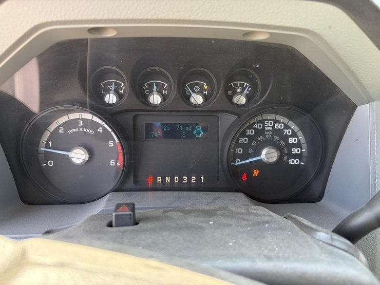 2015-ford-f550-sd-image-15