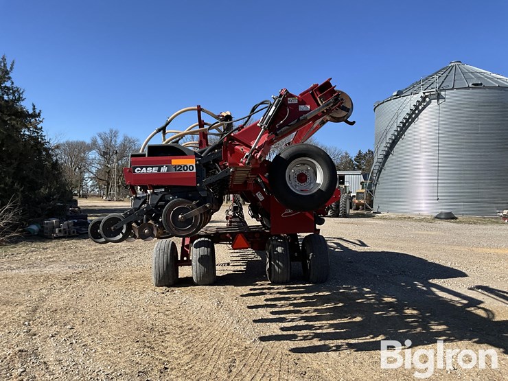 case-ih-1200-image-6