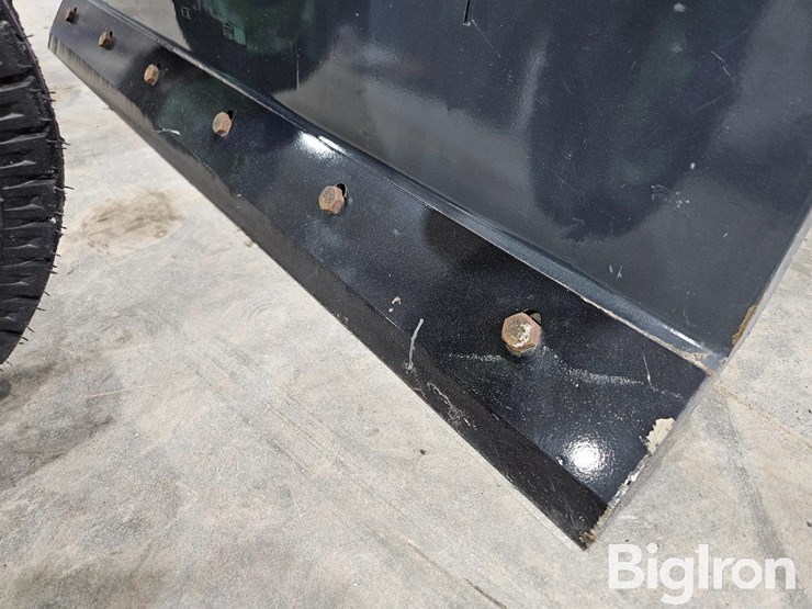 2025-massey-ferguson-730-image-15