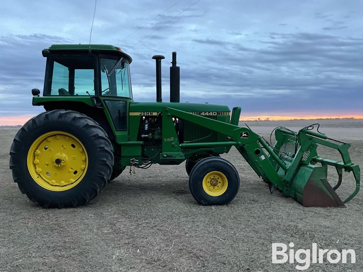 1978-john-deere-4440-image-4