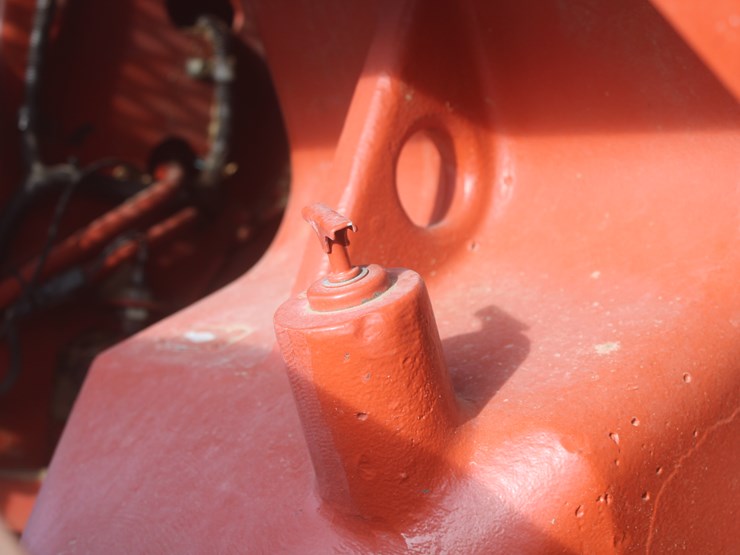 hesston-4910-image-24