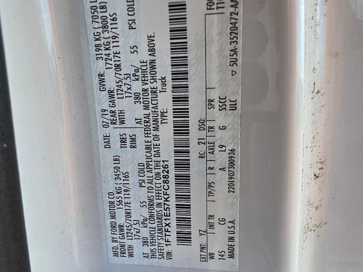 2020-ford-f150-xl-image-14