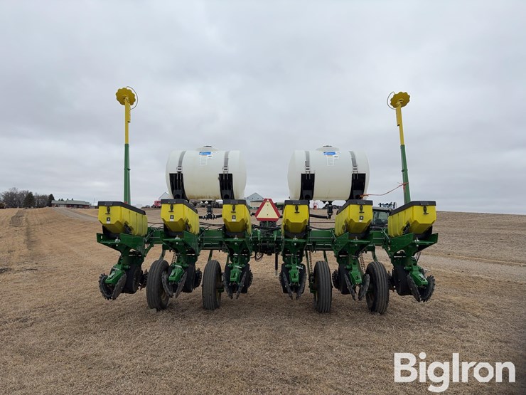 john-deere-7000-image-6