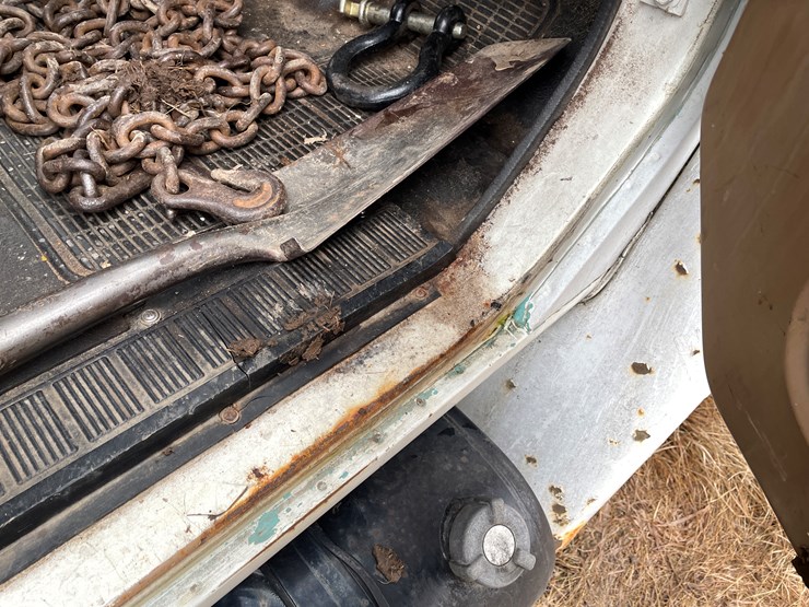 #113-•-1982-international-1754-single-axle-grain-truck-(has-wi-title)-image-62