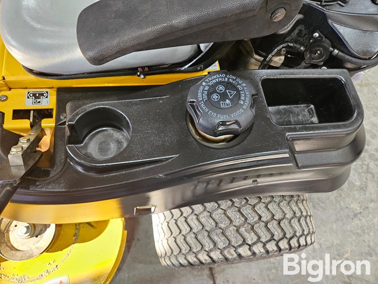 massey-ferguson-730-image-11