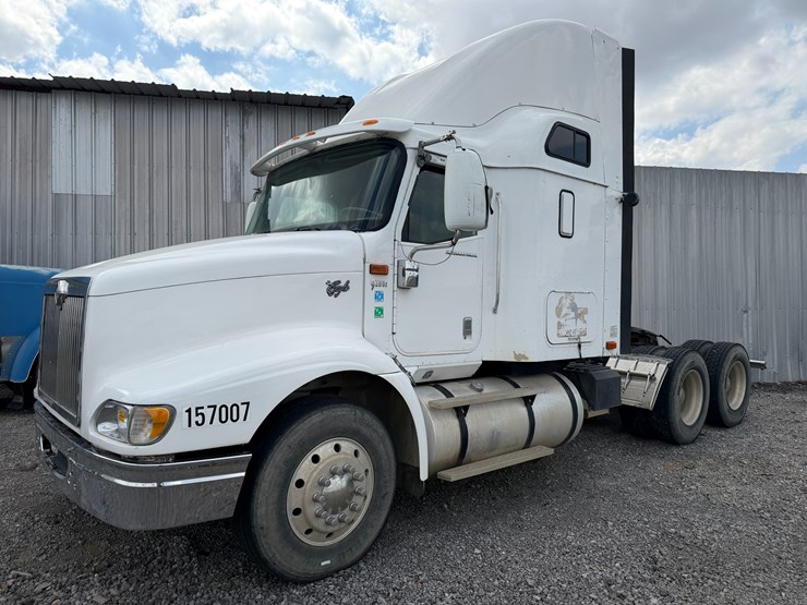 2002-international-9200i-image-1