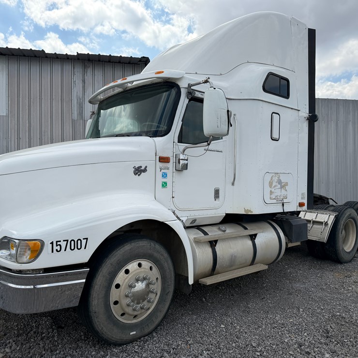 2002 INTERNATIONAL 9200i