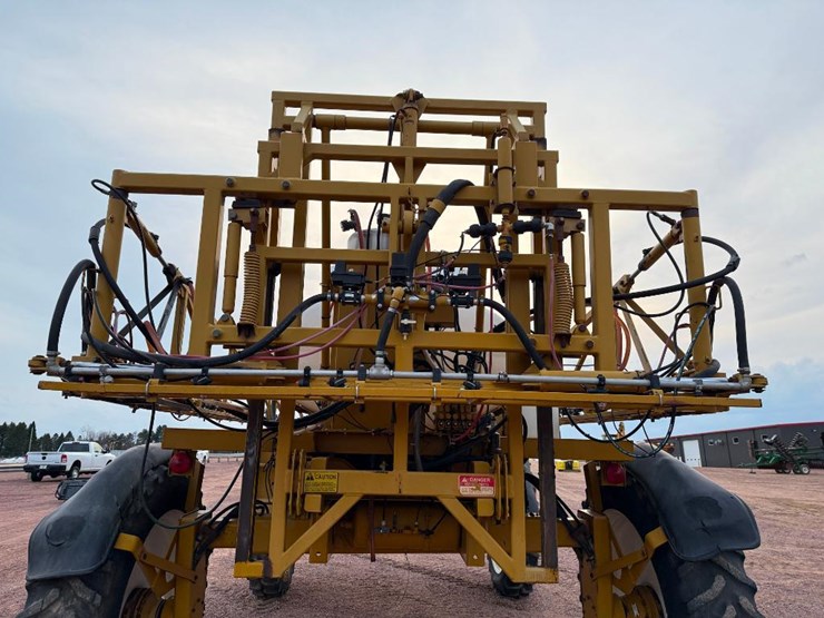 ag-chem-rogator-664-image-36