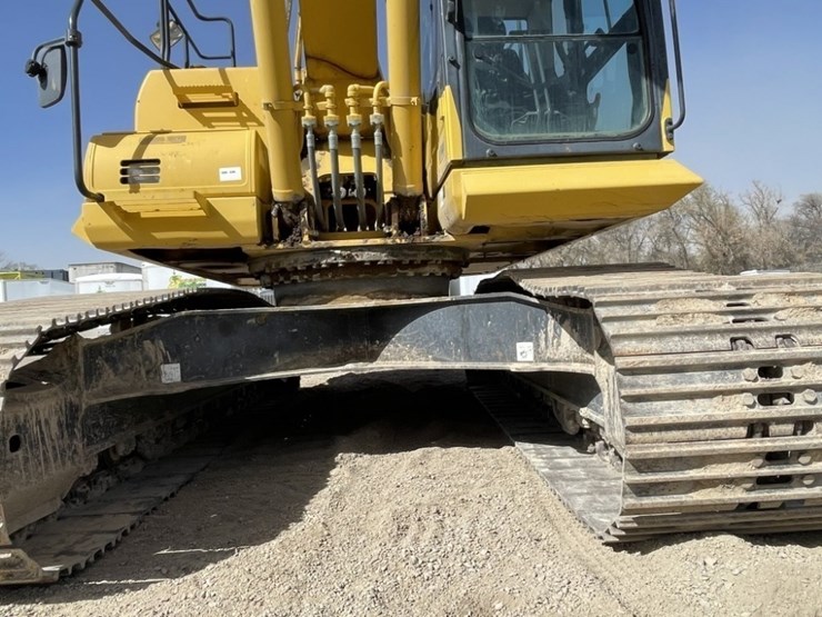 2013-komatsu-pc210-lc-10-image-23