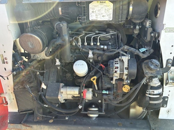 2018-bobcat-s570-image-9