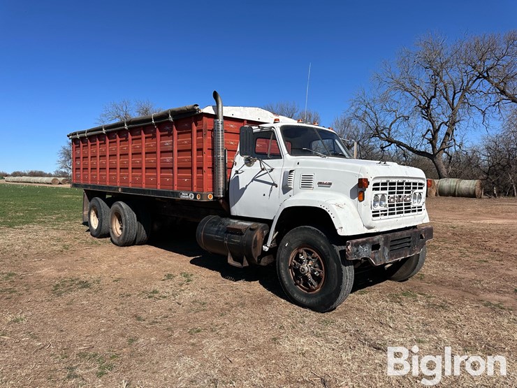 1977-gmc-9500-image-3