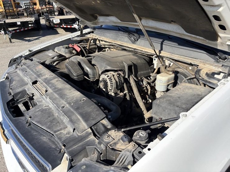 2013-chevrolet-tahoe-image-6