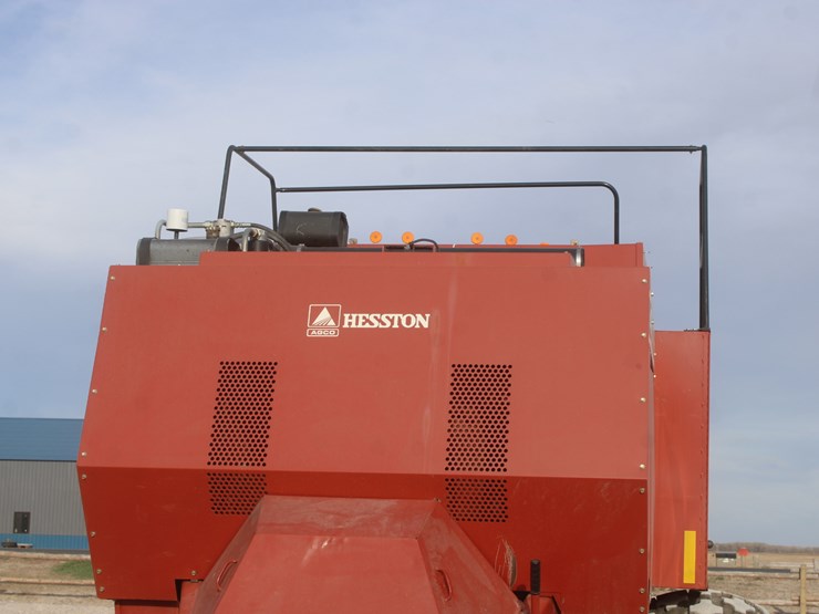 hesston-4910-image-26