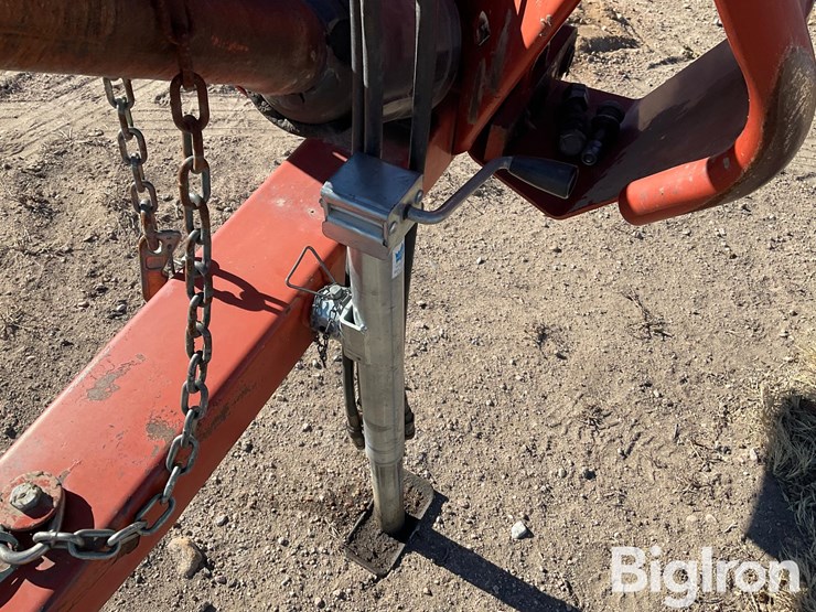 hesston-1340-image-13