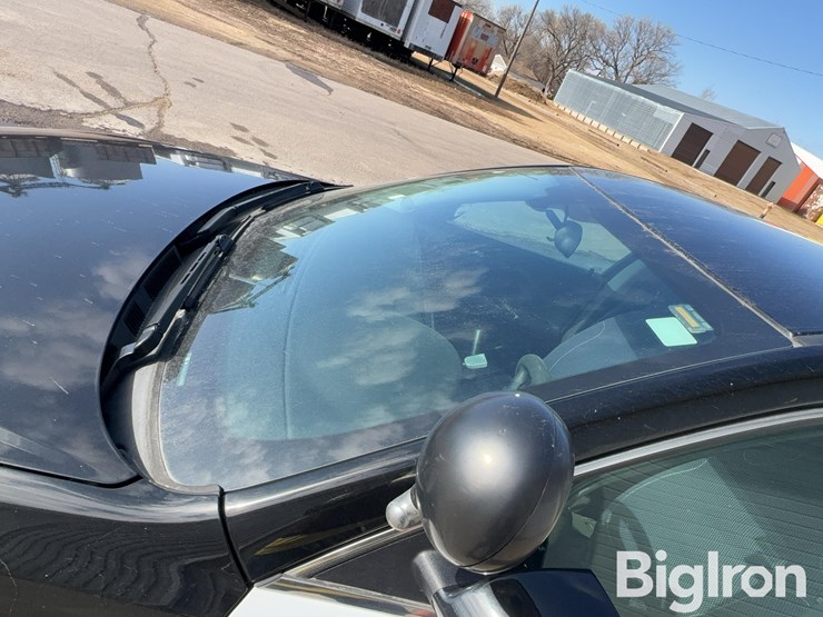 2013-chevrolet-impala-4-door-car-image-20