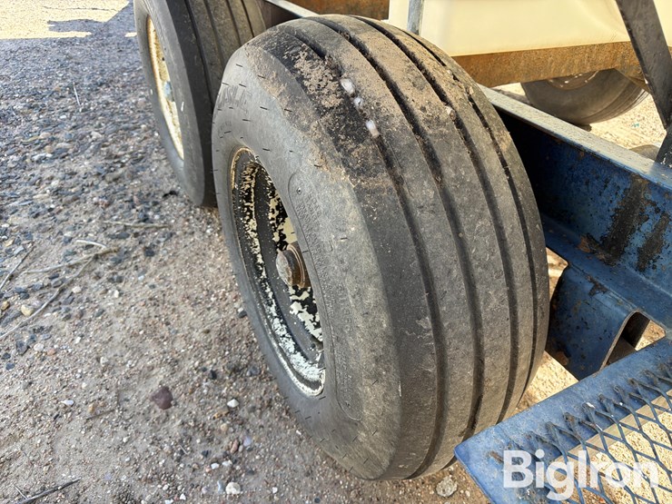 1025-gallon-t/a-nurse-tank-trailer-image-19