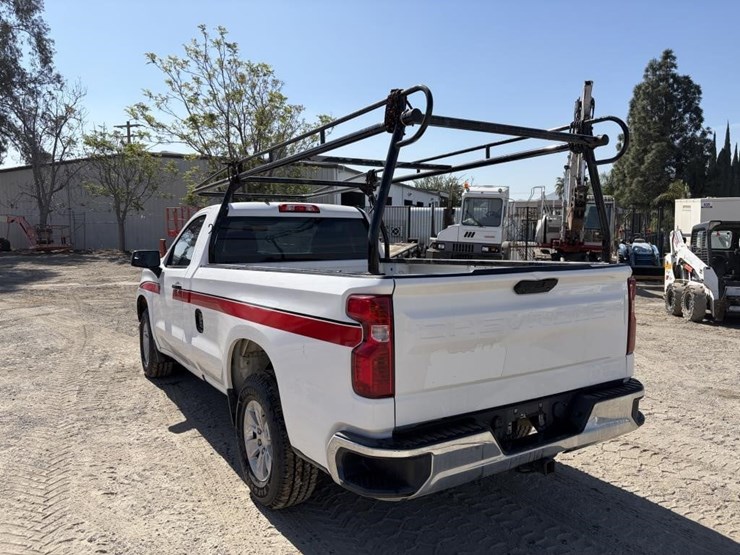 2020-chevrolet-1500-image-4