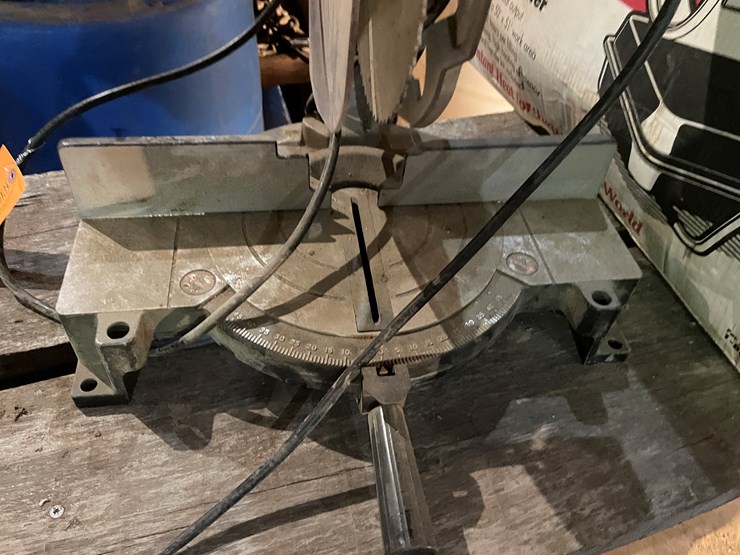 caterpillar-900-image-3