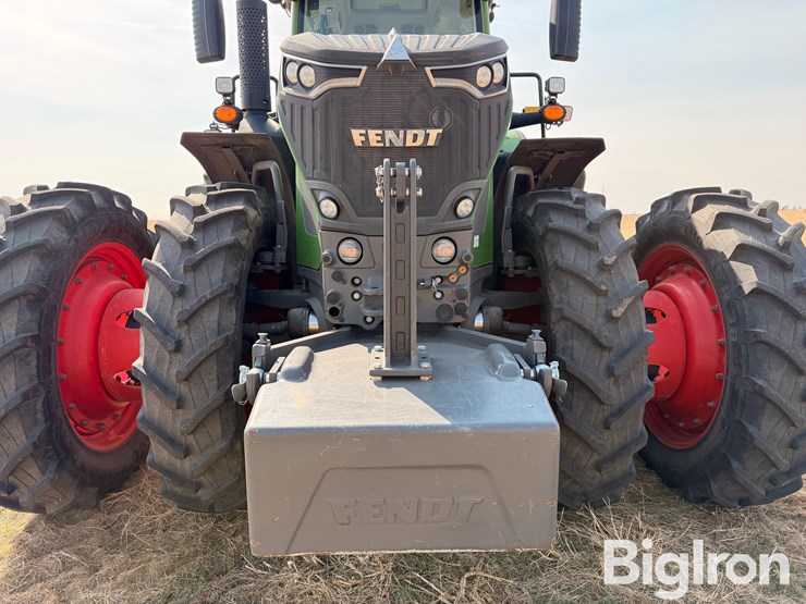 2024-fendt-933-vario-image-10