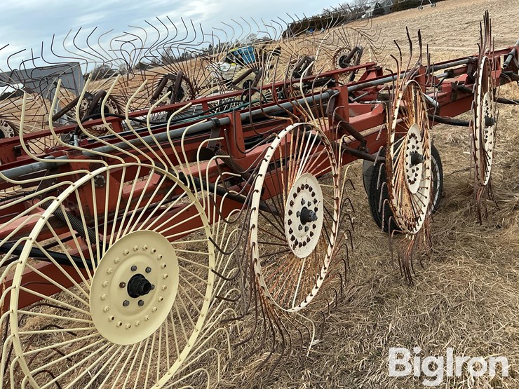 hesston-3991-image-15