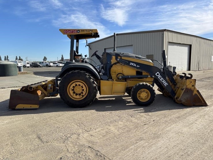 2018-deere-210lep-image-7