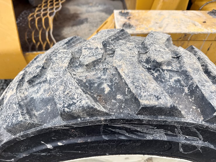 massey-ferguson-8-image-38