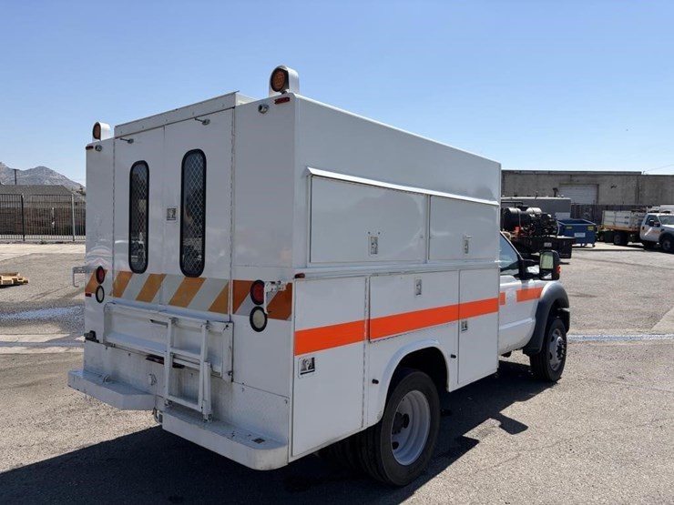 2012-ford-f450-image-3