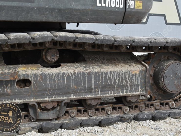 2019-volvo-ecr88d-image-34