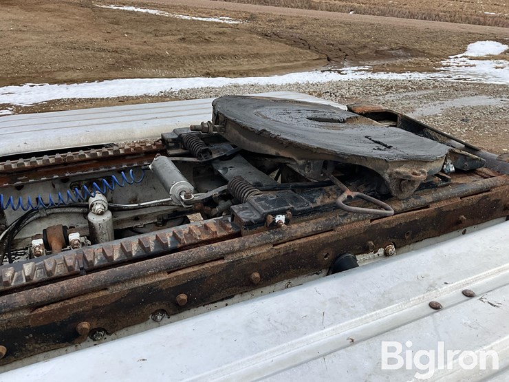 1995-peterbilt-379-image-19