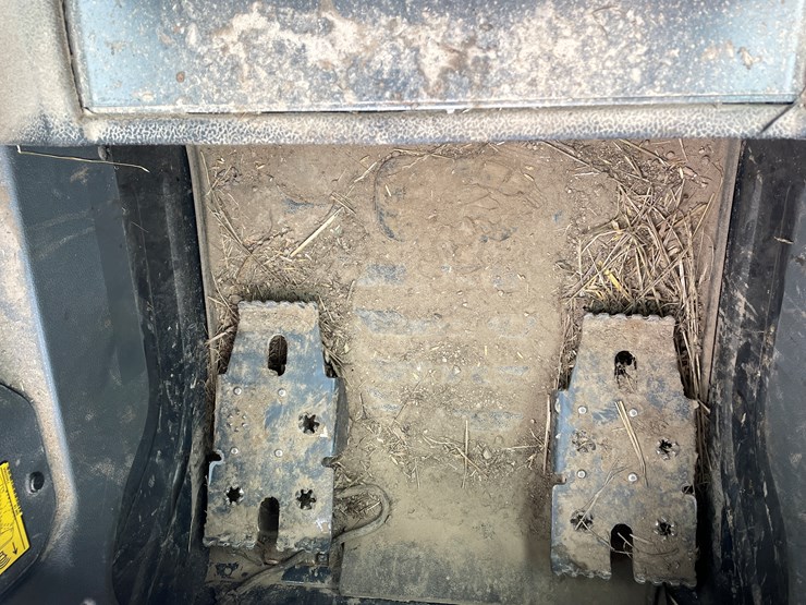 #2295-•-2022-s64-r-series-bobcat-image-26